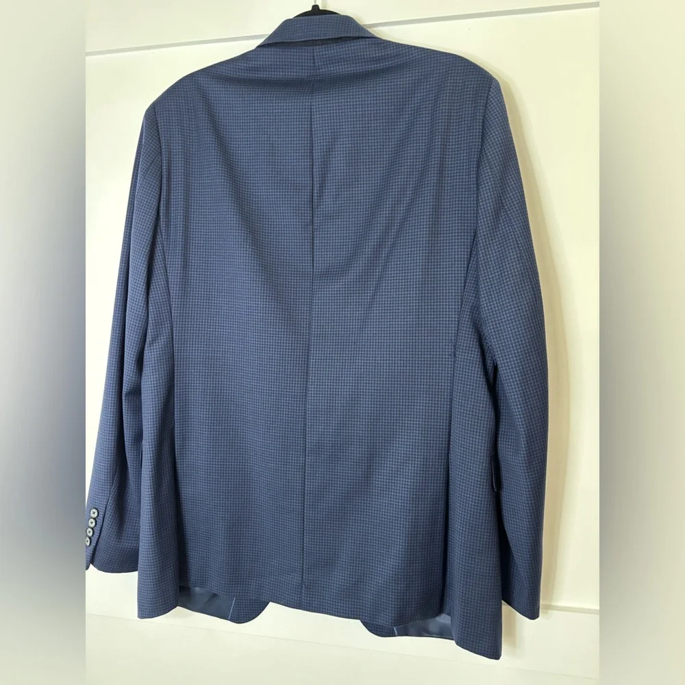 DKNY from Macy's Dark Blue Textured Blazer size 40L in great condition